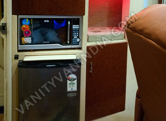 luxury caravan on rent in delhi