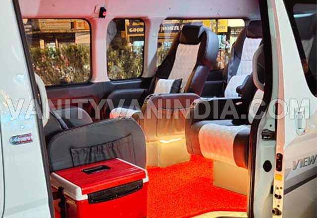 8 seater foton view imported mini van hire in delhi jaipur