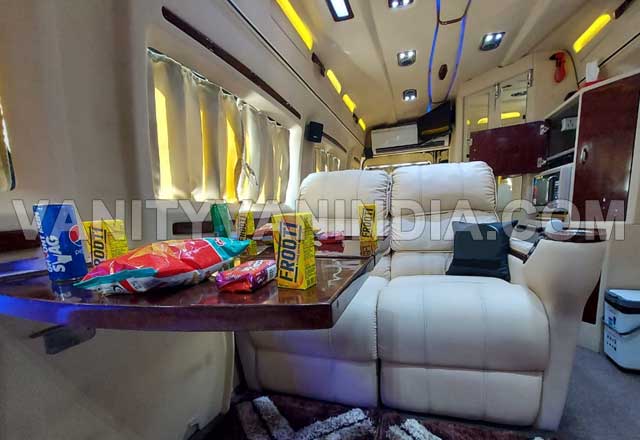 9 seater luxury new caravan vanity van hire with toilet in delhi jaipur