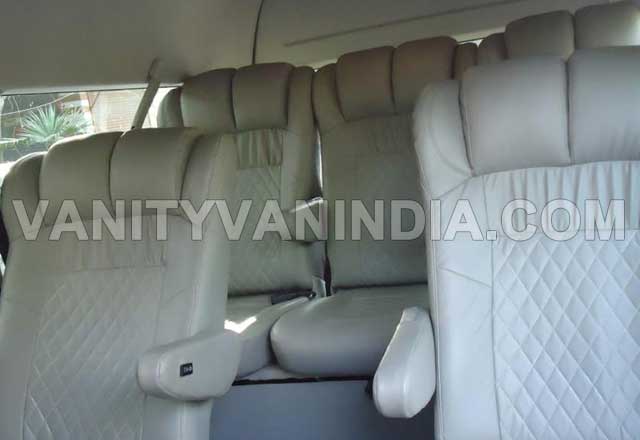 8 seater toyota commuter haice imported mini van hire delhi