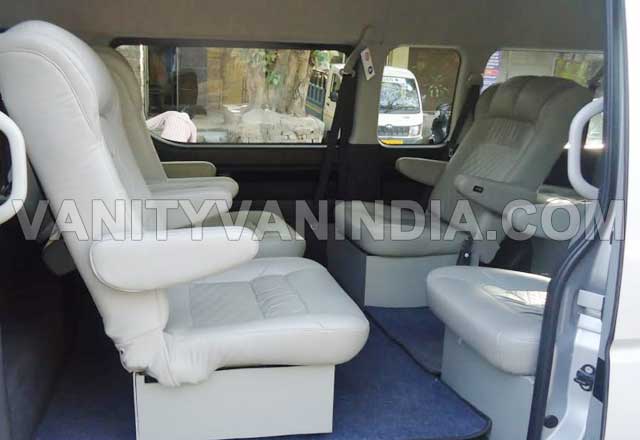 8 seater toyota commuter hiace imported van hire delhi