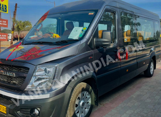 9+1 seater force urbania luxury van with 1x1 modified massager recliner seats hire delhi