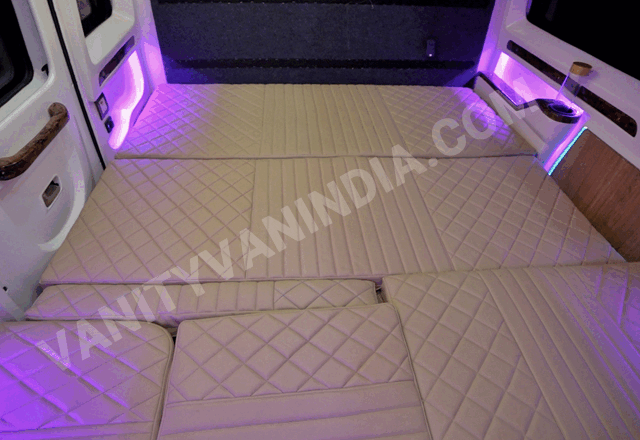6 seater sleeping luxury caravan with toilet washroom kitchen sunroof hire