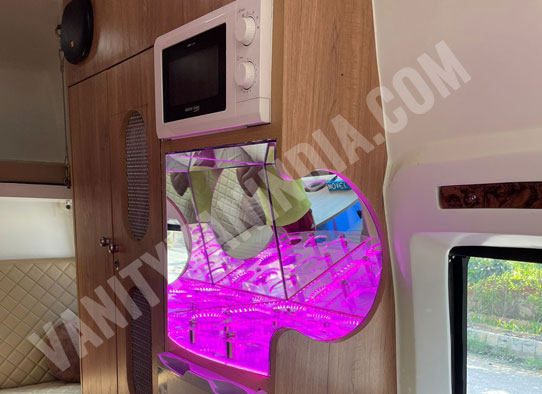 5 seater luxury caravan with toilet hire in delhi jaipur